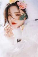 穿成侯府嫡女，疯批表哥的心尖宠